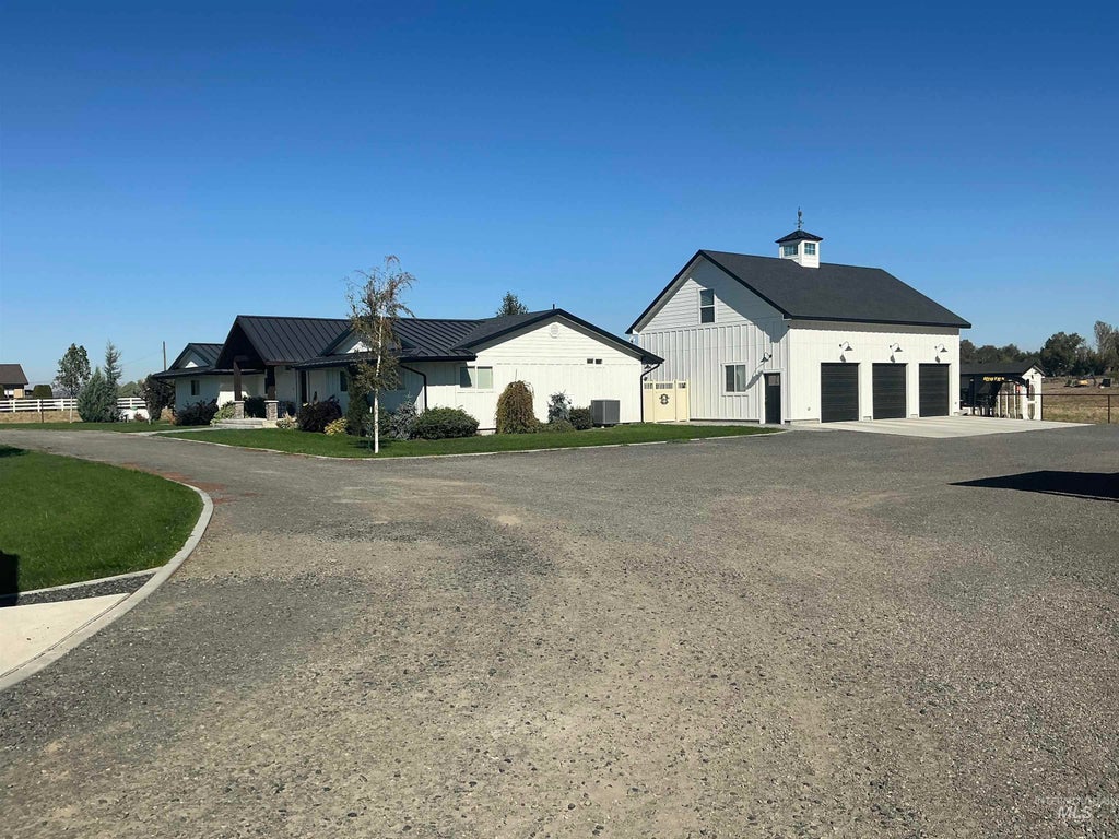 Photo of 2808 S 2808 S 850e, Hagerman, ID 83332 (MLS # 99003130)