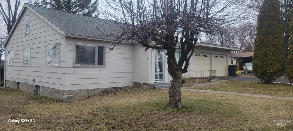 Photo of 212 N 4th Ave, Craigmont, ID 83523 (MLS # 98974329)