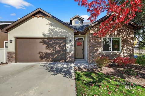 2098 E Mountain Man Dr Meridian ID 83646