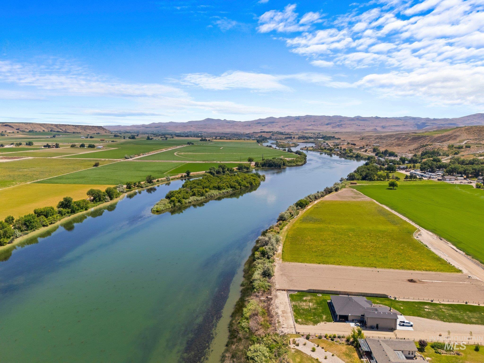 Bird's eye view of a water and mountain view