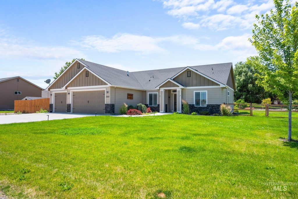 Photo of 7253 River View Dr, Marsing, ID 83639 (MLS # 98951734)