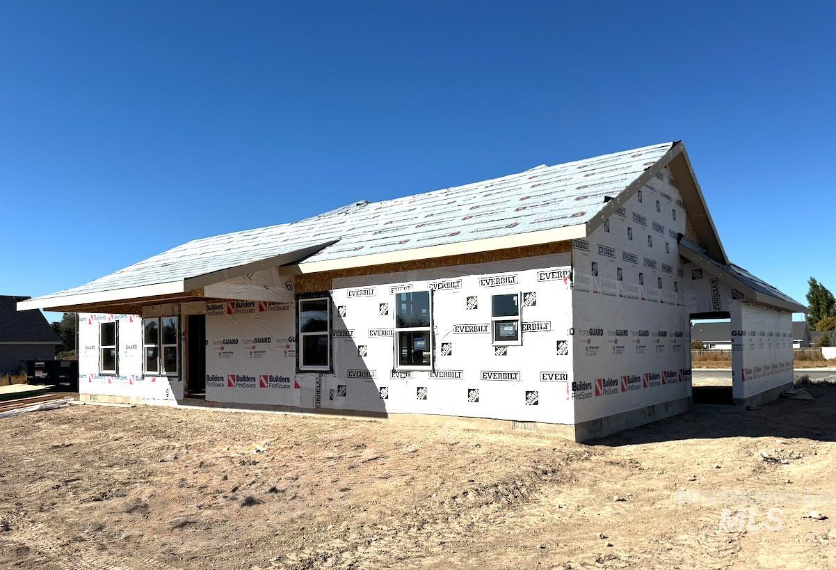 View of home's exterior