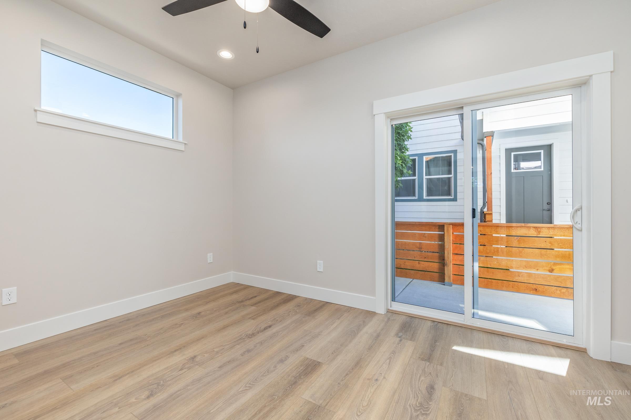 1421 N Bluffs Ridge Lane