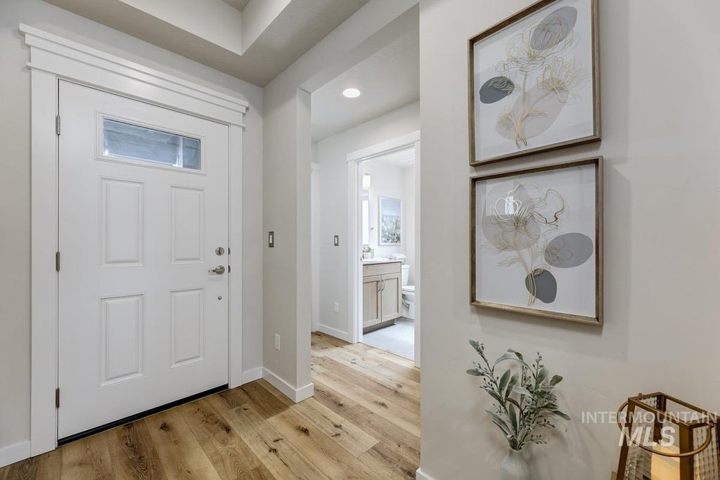 Photo of 348 W Radiant Ridge, Meridian, ID 83642 (MLS # 98999953)
