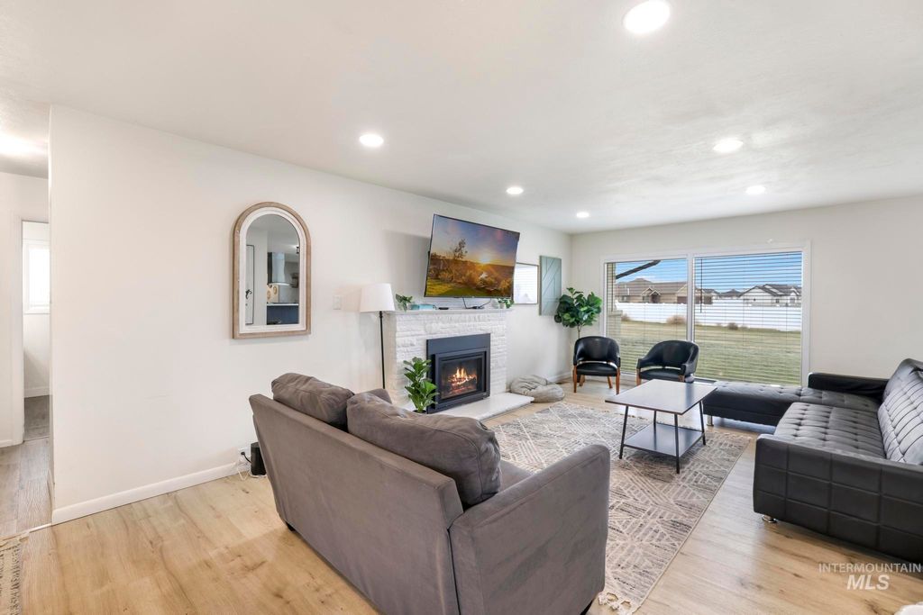 Photo of 4095 2300 E, Filer, ID 83328 (MLS # 98972307)