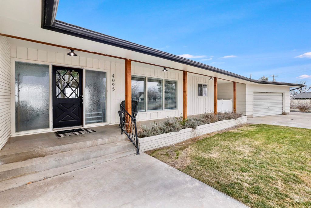 Photo of 4095 2300 E, Filer, ID 83328 (MLS # 98972307)