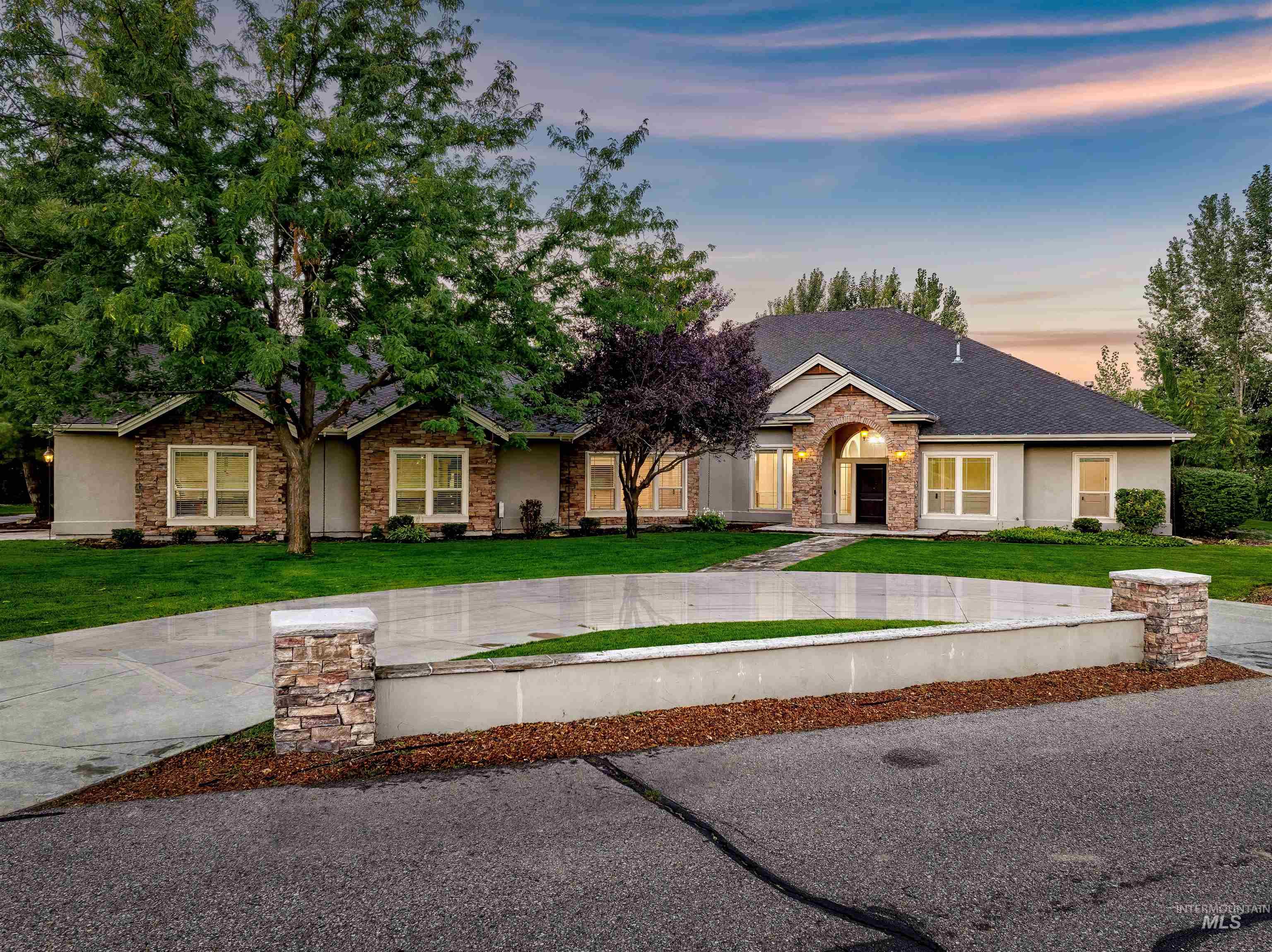 103 S. Alder Ln