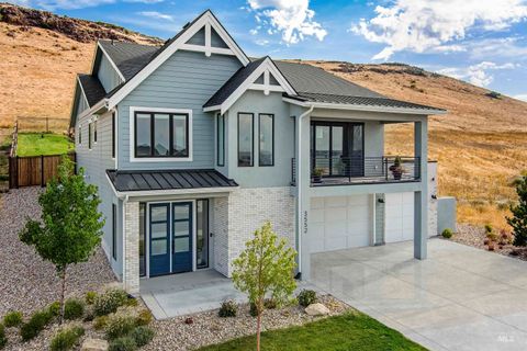 Photo of 3552 E Asteroid Drive, Boise, ID 83712 (MLS # 98962263)