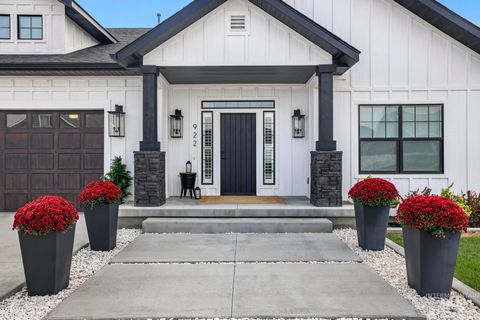 Photo of 922 Victory Drive, Gooding, ID 83330 (MLS # 98960363)