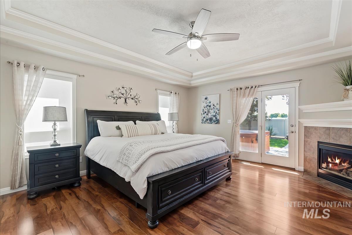 9999 W Hollandale Dr