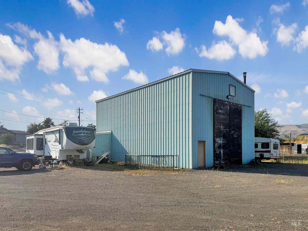 Photo of 1917 13th St, Clarkston, WA 99403 (MLS # 98994450)