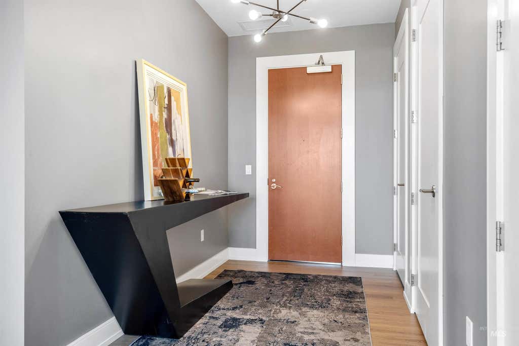 Photo of 419 S 8th St #306, Boise, ID 83702 (MLS # 98996858)