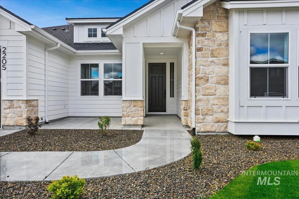 Photo of 2205 E Padstow St, Kuna, ID 83634 (MLS # 98983313)