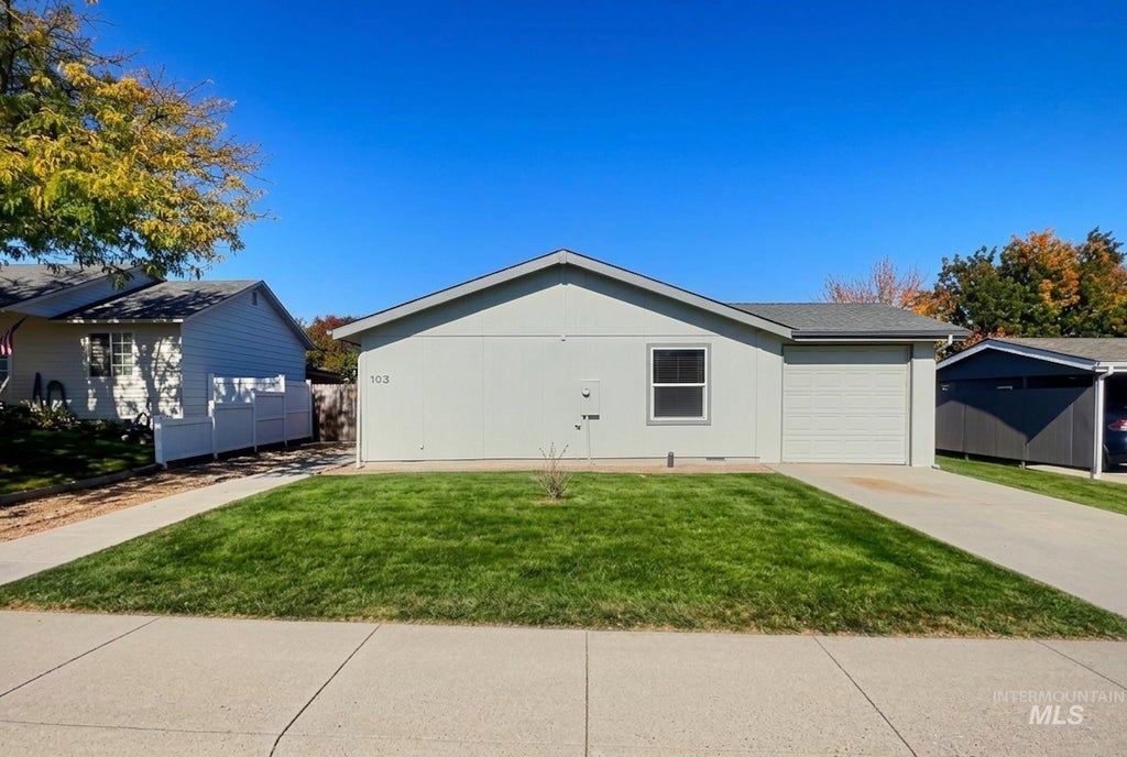 Photo of 3915 Bennington Street, Caldwell, ID 83607 (MLS # 99003380)