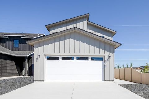 Photo of 4272 E Woodmurra St, Meridian, ID 83642 (MLS # 98956210)