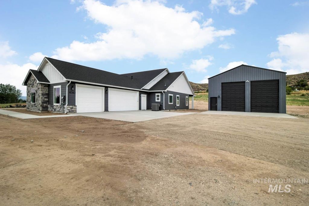 Photo of 1910 Ruth Lane, Emmett, ID 83617 (MLS # 98966044)