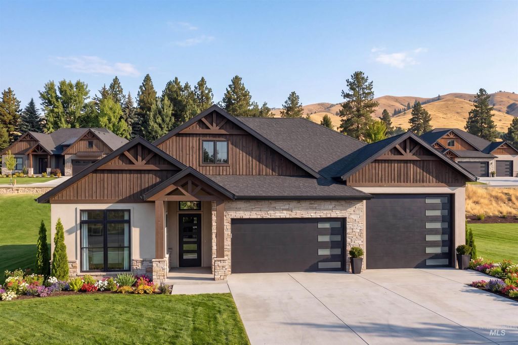 Photo of 9 Corbett Rd, Emmett, ID 83617 (MLS # 98984241)