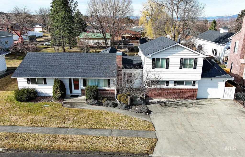 Photo of 216 S Florence Street, Grangeville, ID 83530 (MLS # 98973802)