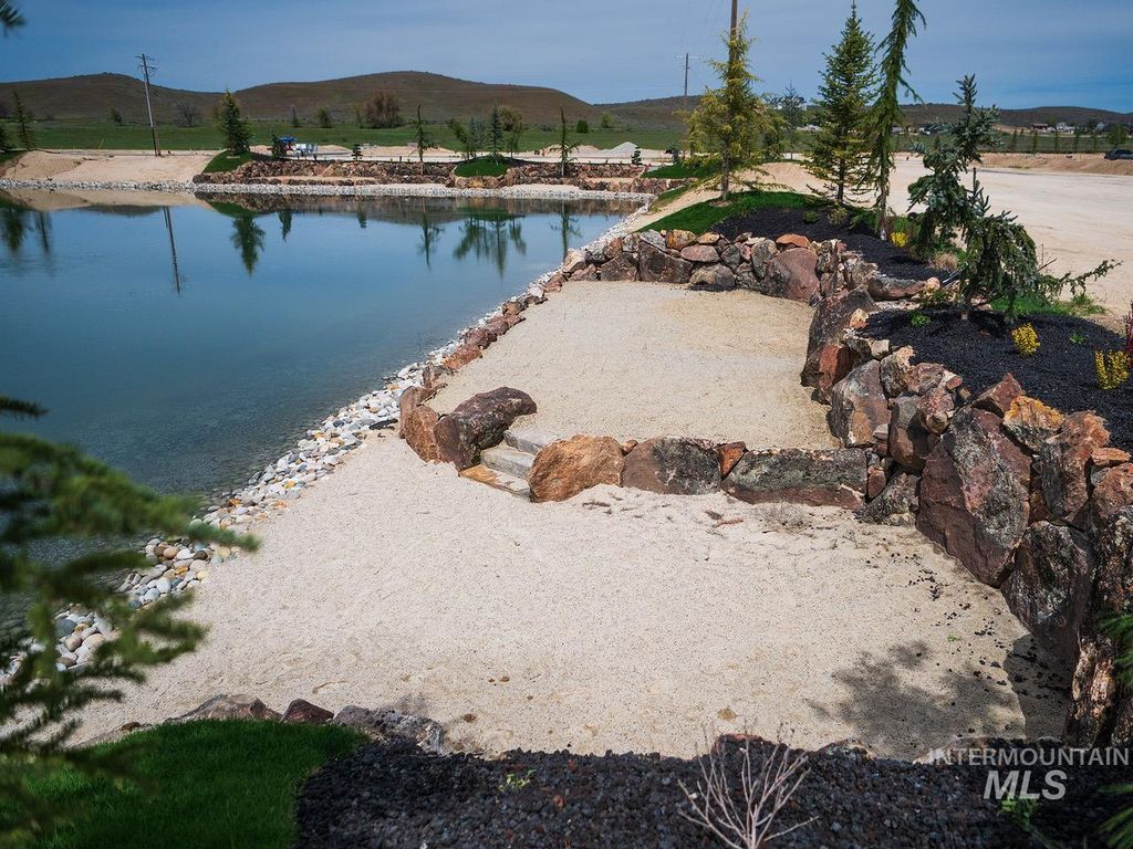 Photo of 3711 N Harvest Moon Way, Eagle, ID 83616 (MLS # 98984402)