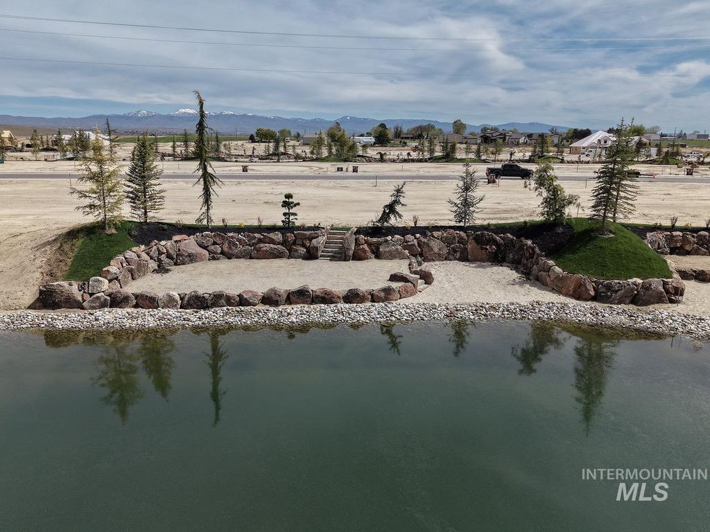 Photo of 3711 N Harvest Moon Way, Eagle, ID 83616 (MLS # 98984402)