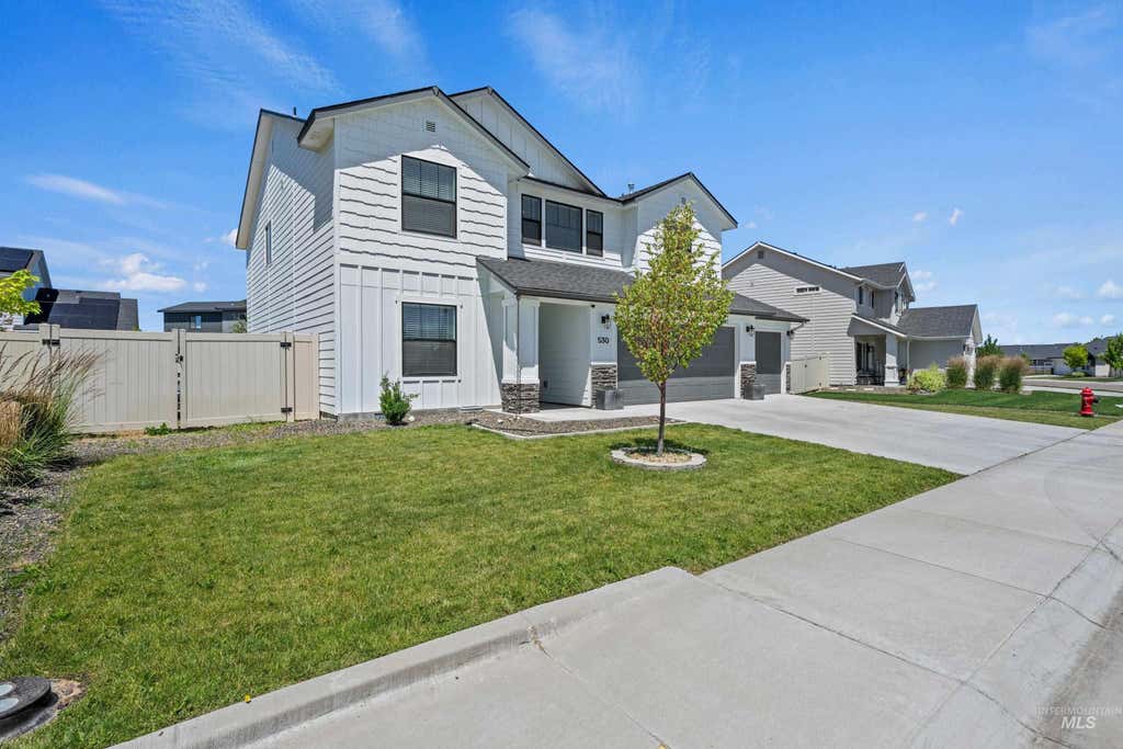 Photo of 530 W Screech Owl Dr, Kuna, ID 83634 (MLS # 98990795)