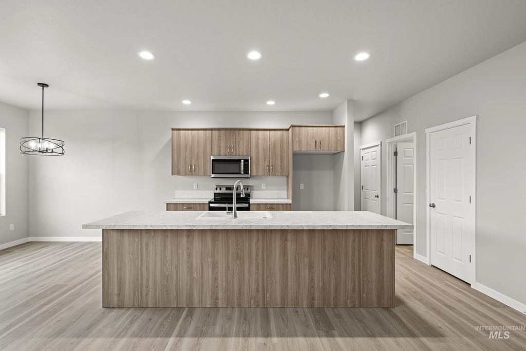 Photo of 487 Hamlow Ave, Middleton, ID 83644 (MLS # 98975500)