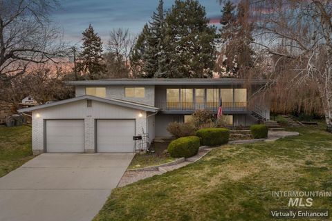 Photo of 6419 W Randolph Drive, Boise, ID 83709 (MLS # 98977199)