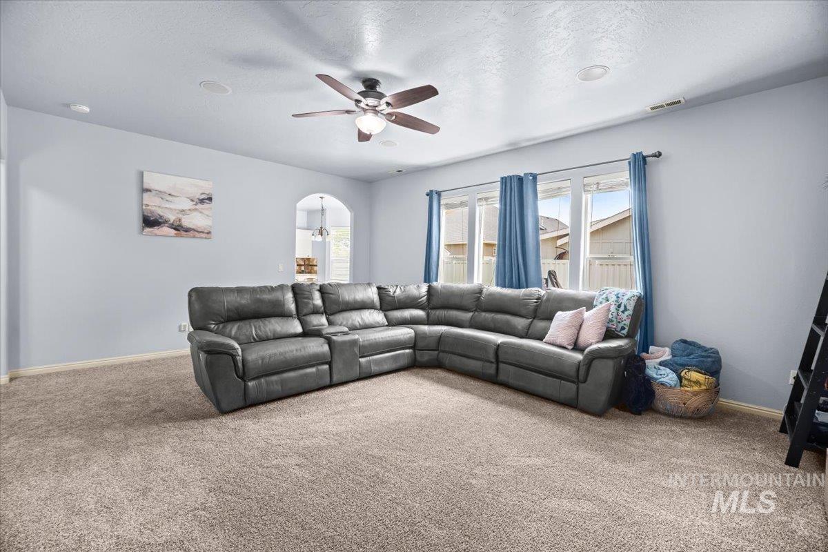 Nampa, Idaho 83687, United States, 4 Bedrooms Bedrooms, ,4 BathroomsBathrooms,Residential,Active,133448