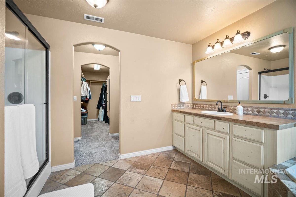 Nampa, Idaho 83687, United States, 4 Bedrooms Bedrooms, ,4 BathroomsBathrooms,Residential,Active,133448