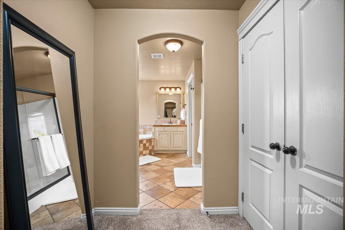 Nampa, Idaho 83687, United States, 4 Bedrooms Bedrooms, ,4 BathroomsBathrooms,Residential,Active,133448