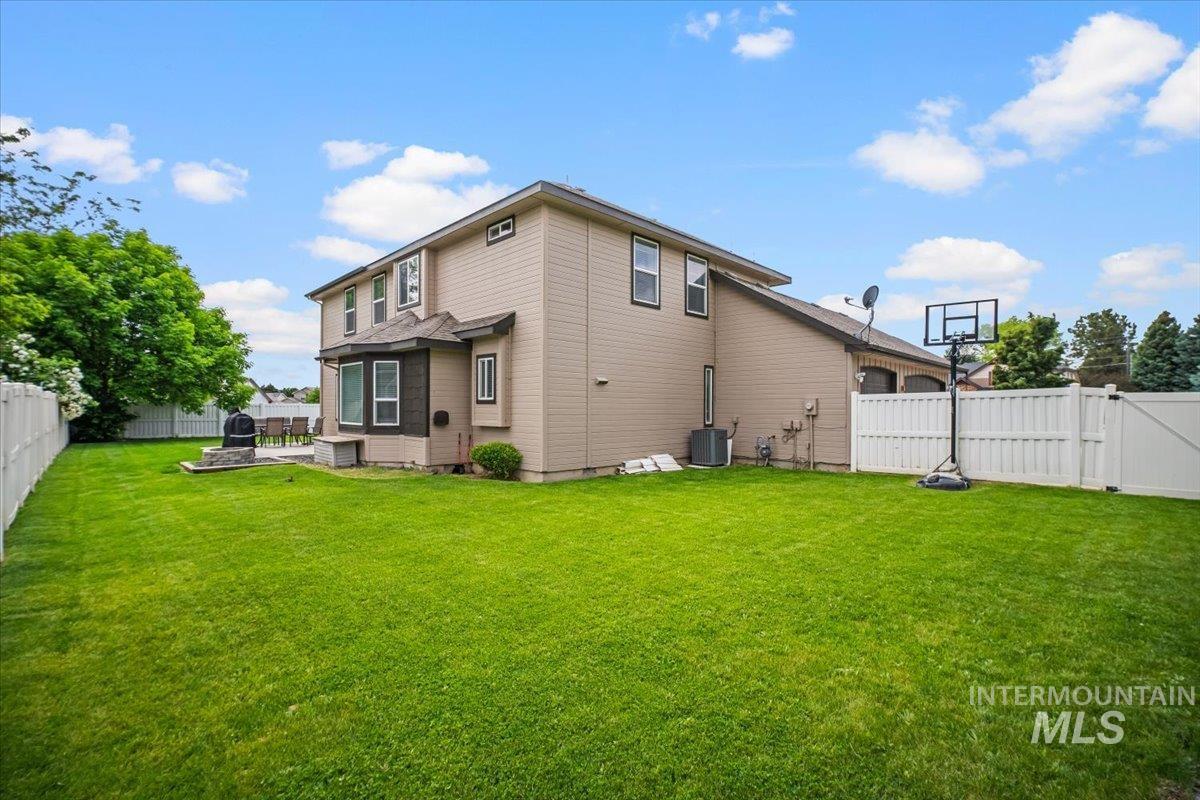 Nampa, Idaho 83687, United States, 4 Bedrooms Bedrooms, ,4 BathroomsBathrooms,Residential,Active,133448