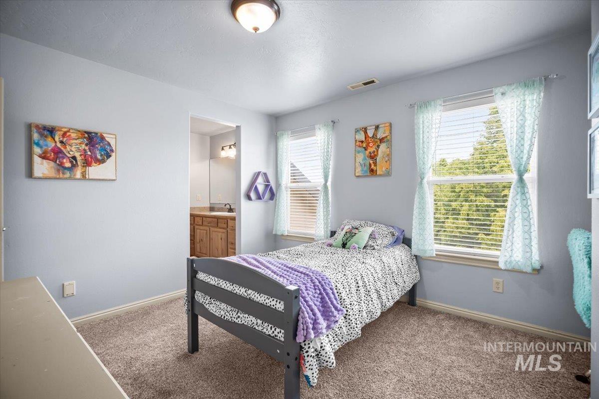 Nampa, Idaho 83687, United States, 4 Bedrooms Bedrooms, ,4 BathroomsBathrooms,Residential,Active,133448