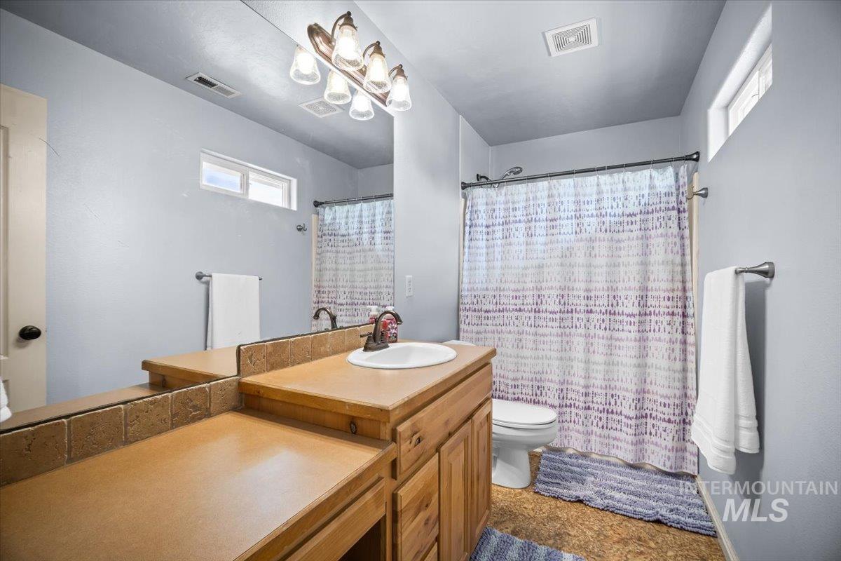 Nampa, Idaho 83687, United States, 4 Bedrooms Bedrooms, ,4 BathroomsBathrooms,Residential,Active,133448