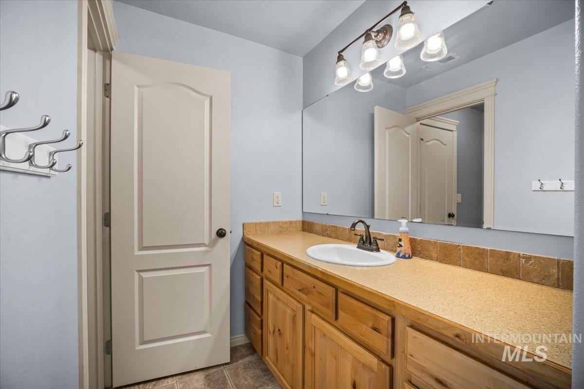 Nampa, Idaho 83687, United States, 4 Bedrooms Bedrooms, ,4 BathroomsBathrooms,Residential,Active,133448