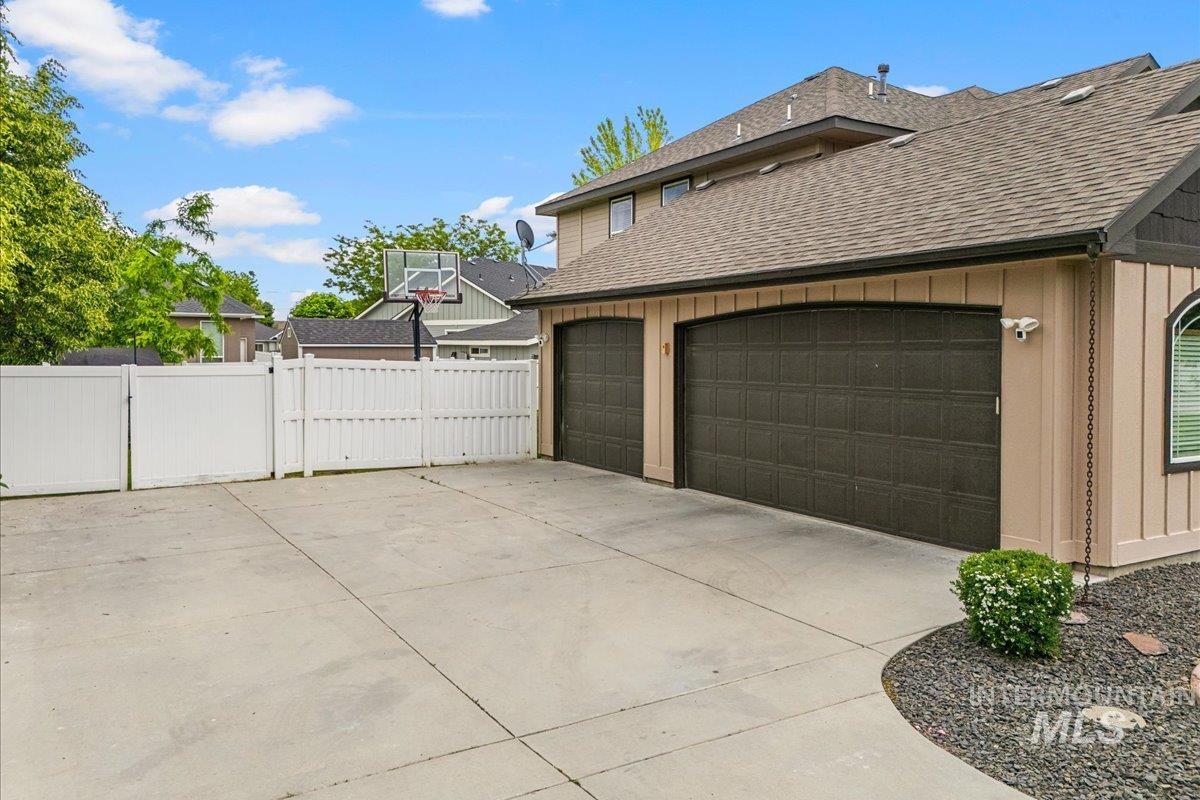 Nampa, Idaho 83687, United States, 4 Bedrooms Bedrooms, ,4 BathroomsBathrooms,Residential,Active,133448