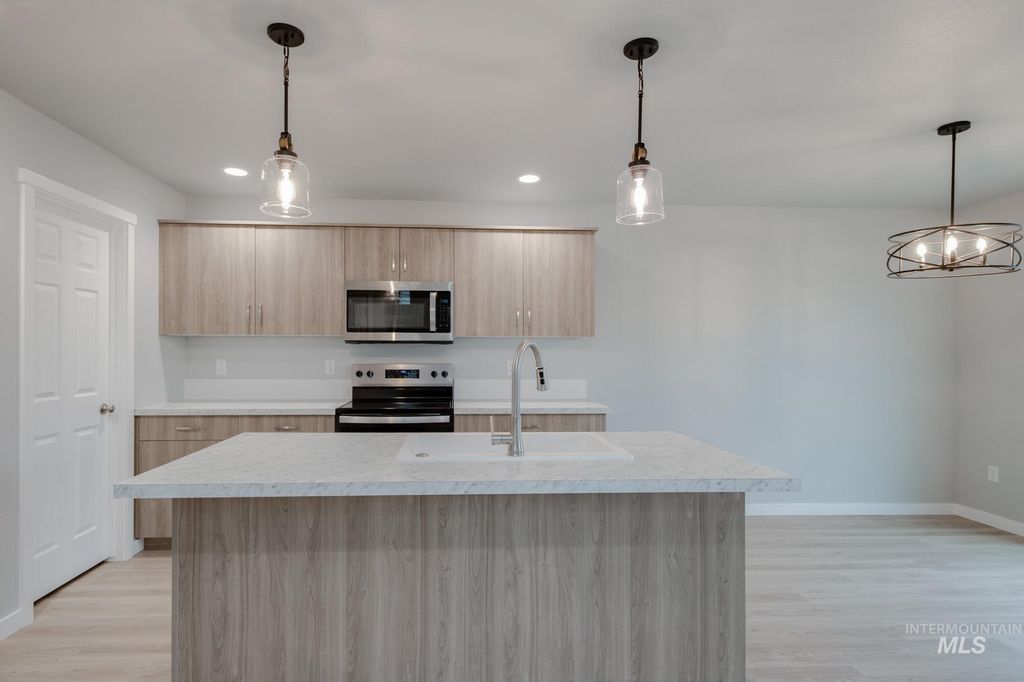 Photo of 25 S Sweetgrass Pl, Nampa, ID 83651 (MLS # 98985540)