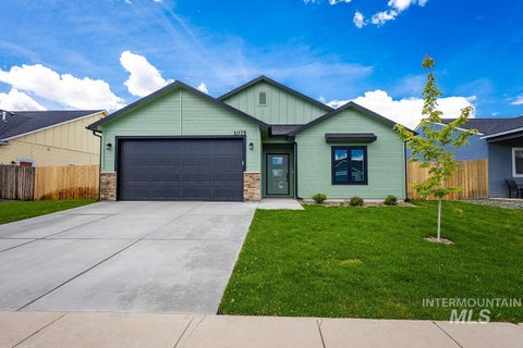 Photo of 1075 W 10th Street, Weiser, ID 83672 (MLS # 98986376)