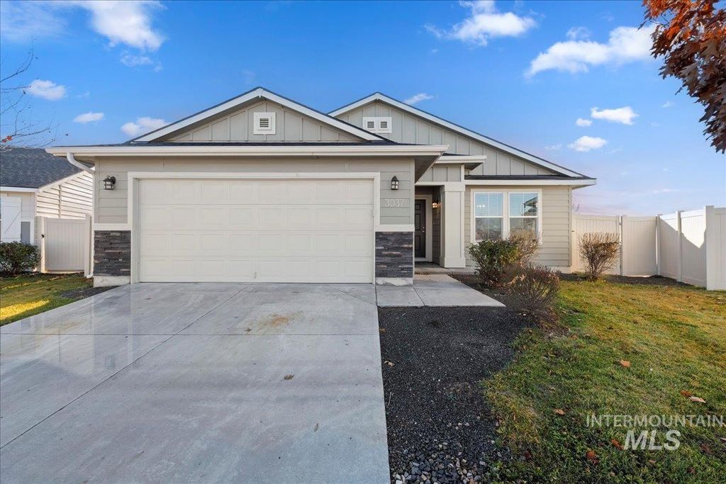 Photo of 3037 N Saratov Way, Kuna, ID 83634 (MLS # 98970296)