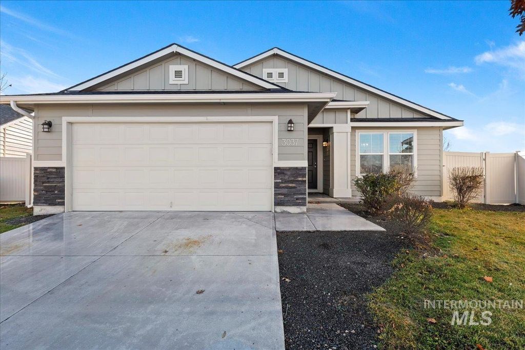 Photo of 3037 N Saratov Way, Kuna, ID 83634 (MLS # 98970296)