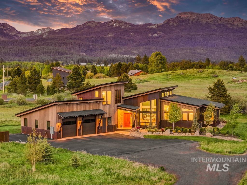 Photo of 14036 Hideaway Court, McCall, ID 83638 (MLS # 99000269)