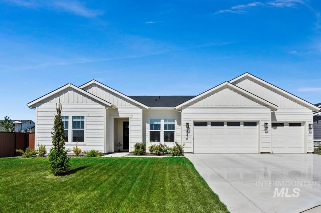 Photo of 9570 W Summit Peak Dr, Star, ID 83669 (MLS # 98982533)