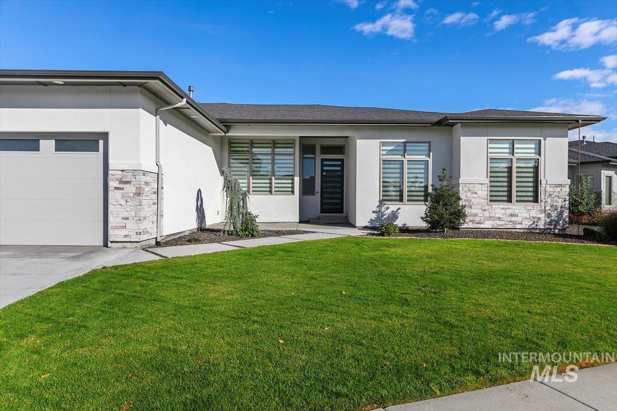 4498 E Goldstone Drive