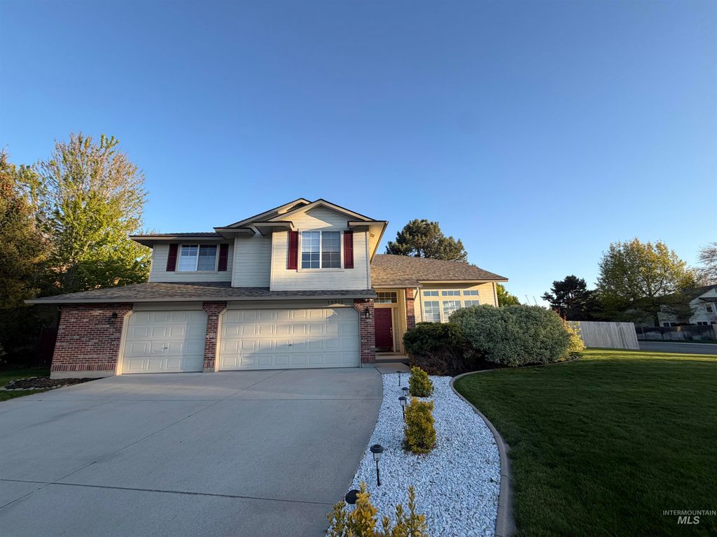 Photo of 12577 W View Ridge Dr, Boise, ID 83709 (MLS # 98983598)