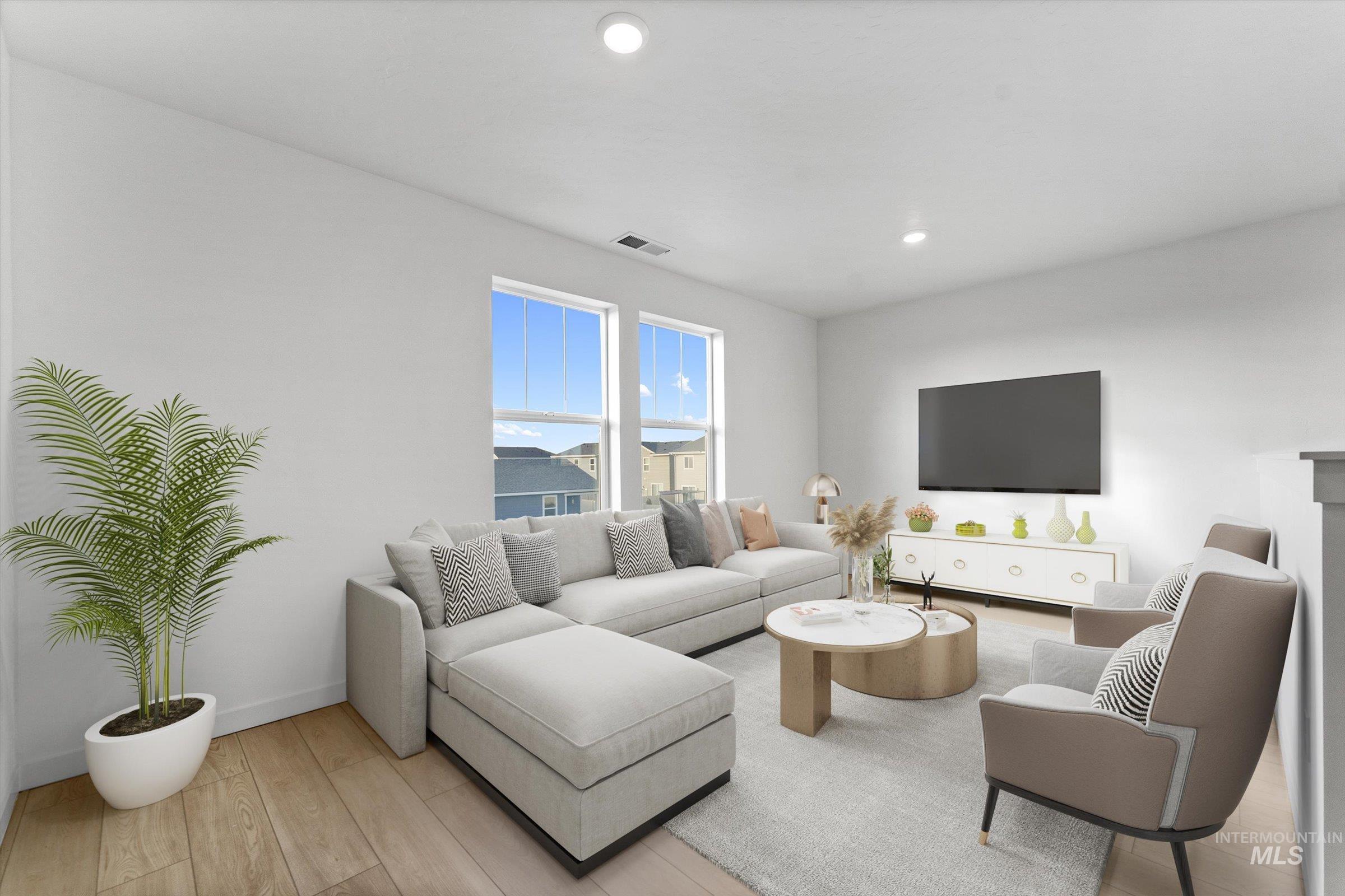 1620 S La Escalera Ave