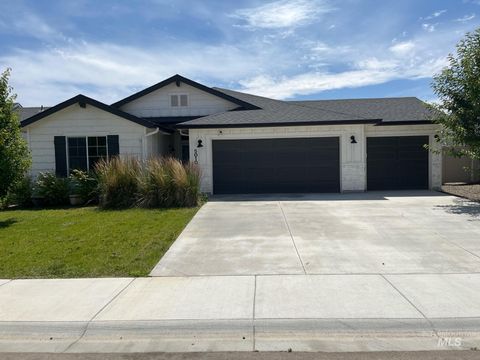 Photo of 5010 Clearfield St, Caldwell, ID 83605 (MLS # 98952831)