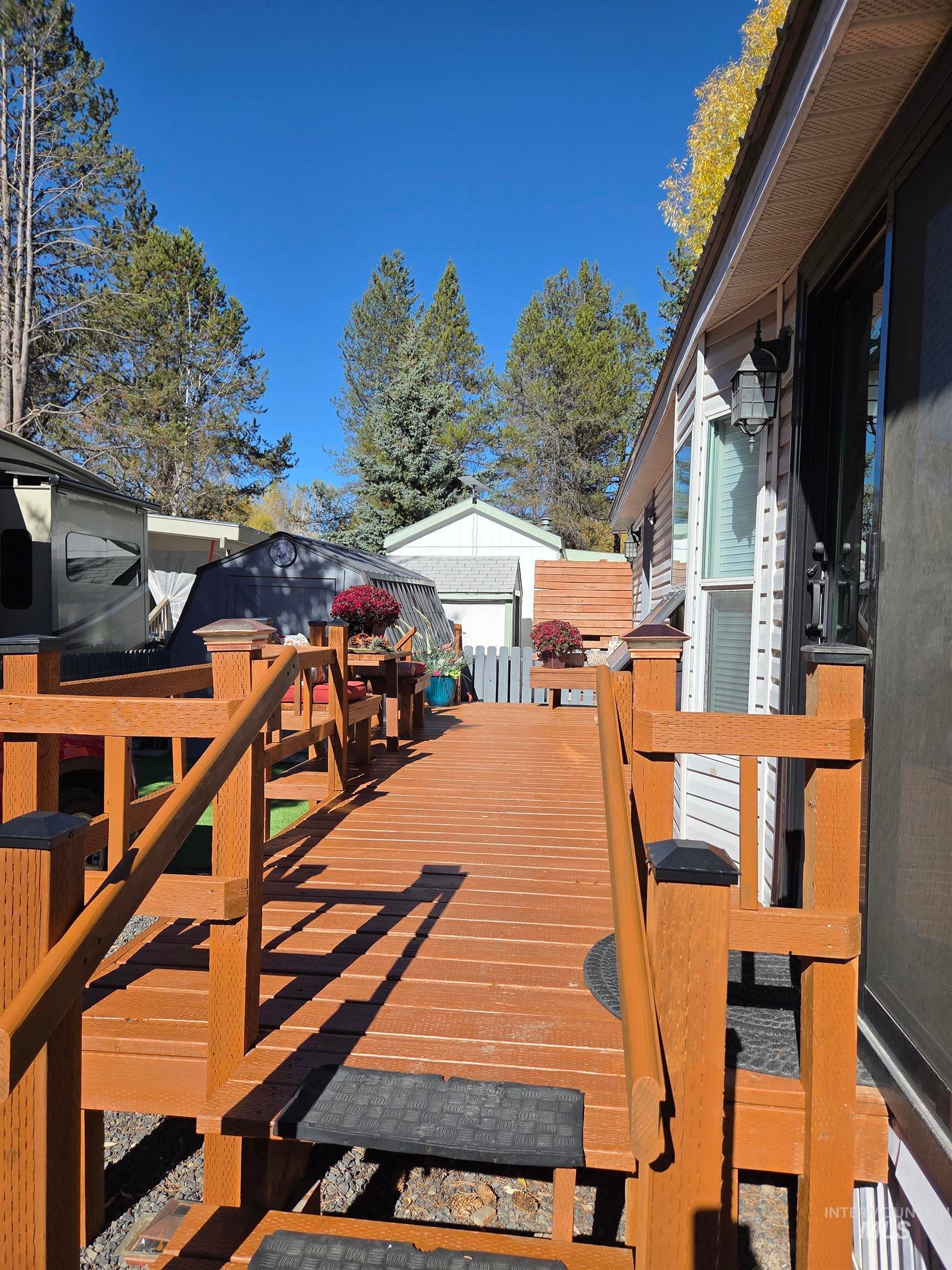 22 B Street
