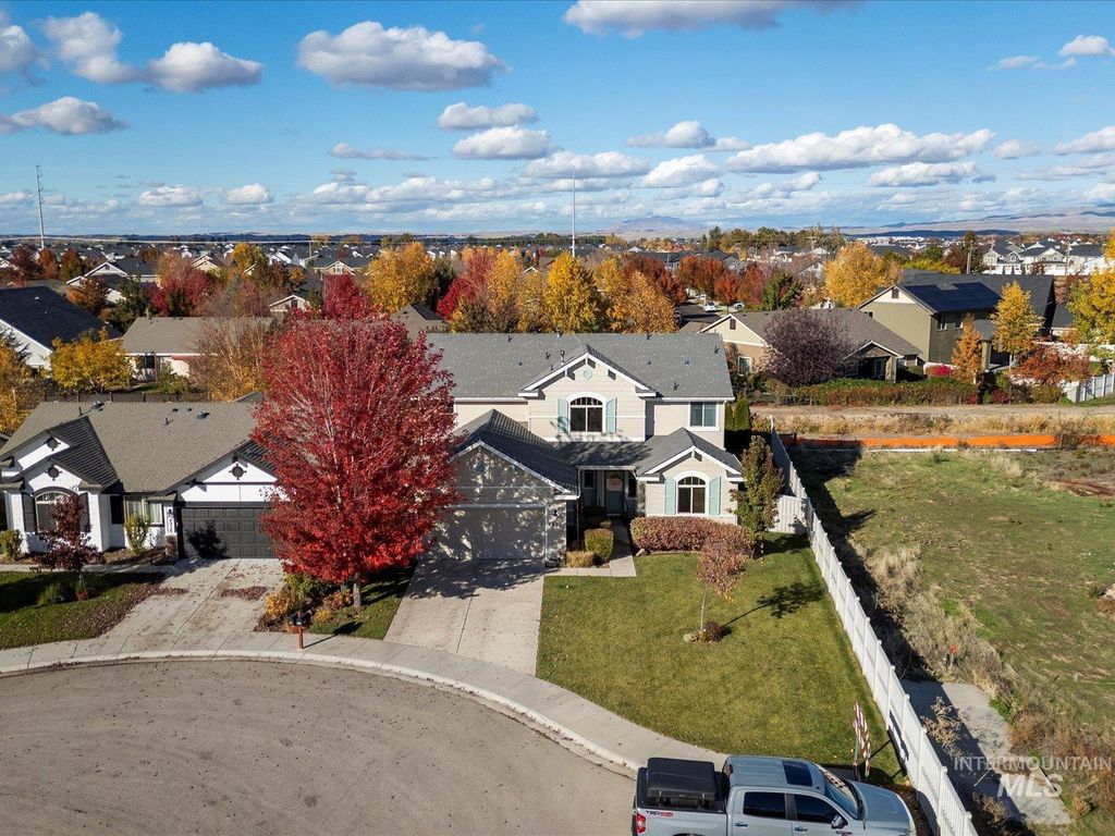 Photo of 4902 W Torana St, Meridian, ID 83646 (MLS # 98971853)