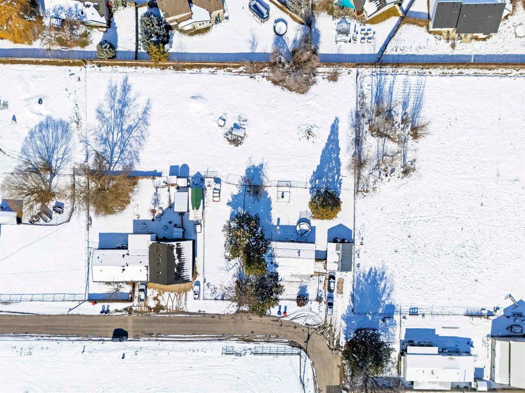 Photo of 2382 E Syringa St, Eagle, ID 83616 (MLS # 98969645)