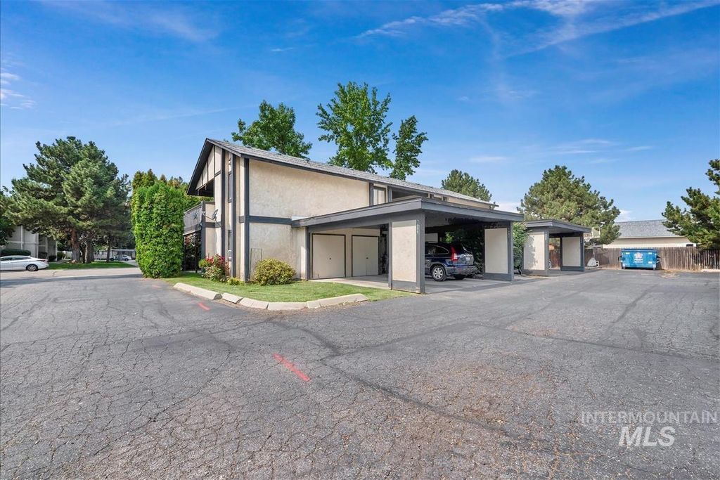 Photo of 7084 W Colehaven Ln, Boise, ID 83704 (MLS # 98977677)