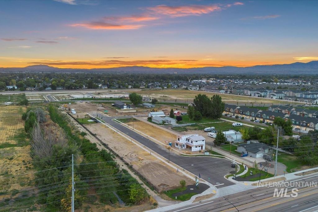 Photo of 45 N Feather Reed Ave, Meridian, ID 83642 (MLS # 98969184)